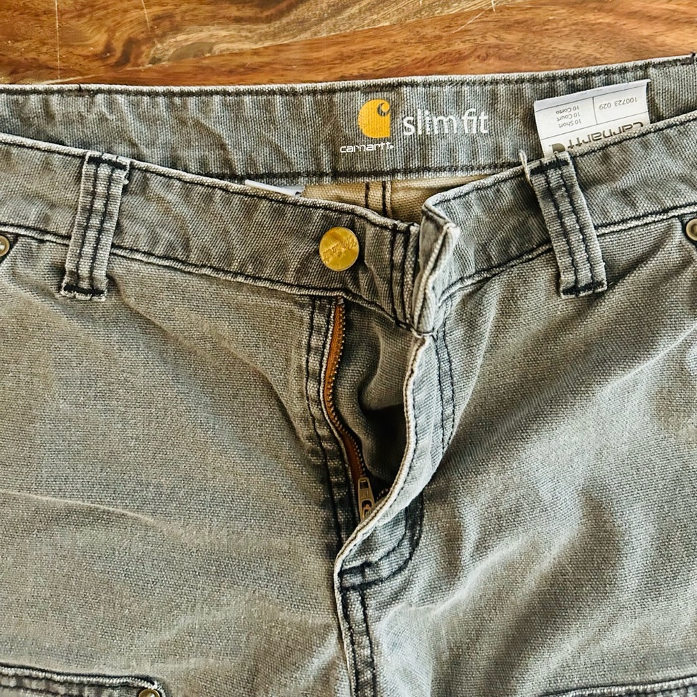 Carhartt women’s landscaping pants, olive green, size 10